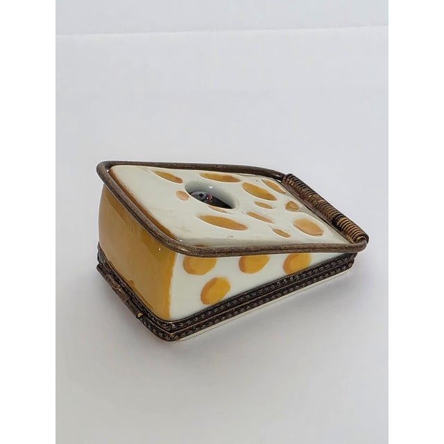 1990s Vintage French Limoges Mouse Trap Cheese & Mouse Trinket Box For Sale - Image 5 of 10