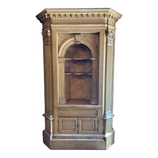 18th Century Georgian Corner Cupboard For Sale