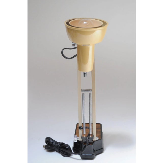 Metal Vintage American Modern Adjustable Spring-Loaded Task / Table Lamp by Electrix For Sale - Image 7 of 12