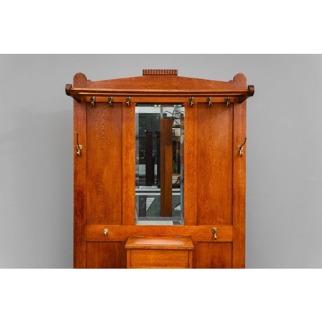 Early 20th Century Art Nouveau Wardrobe in Oak For Sale - Image 9 of 18