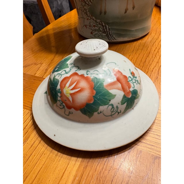 1970s Vintage Chinese Famille Rose Porcelain Temple Jar With Deer, Crane & Peonies For Sale - Image 5 of 10