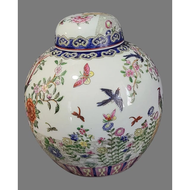 Experience the charm of traditional Asian decor with this Vintage Macau Hand Painted Ginger Jar. Adorned with vibrant...