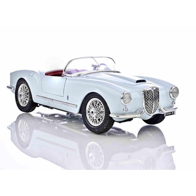 1960s Lancia Aurelia B24 Spider Convertible 1955 Model Car from Bburago, Italy, 1960s For Sale - Image 5 of 8