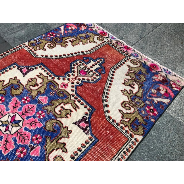 Ruby Red 1960s Vintage Turkish Oushak Hand-Knotted Rug - 3′10″ × 7′3″ For Sale - Image 8 of 11