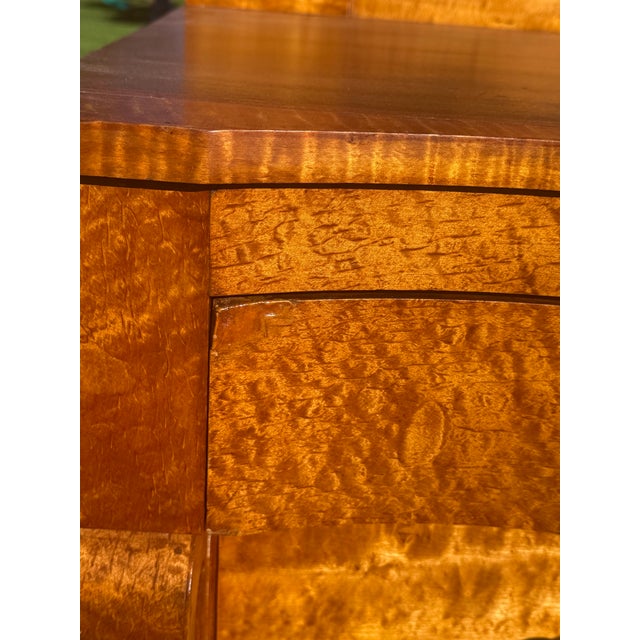 Tangerine 19th Century American Empire Tiger & Birdseye Maple Chest of Drawers For Sale - Image 8 of 11