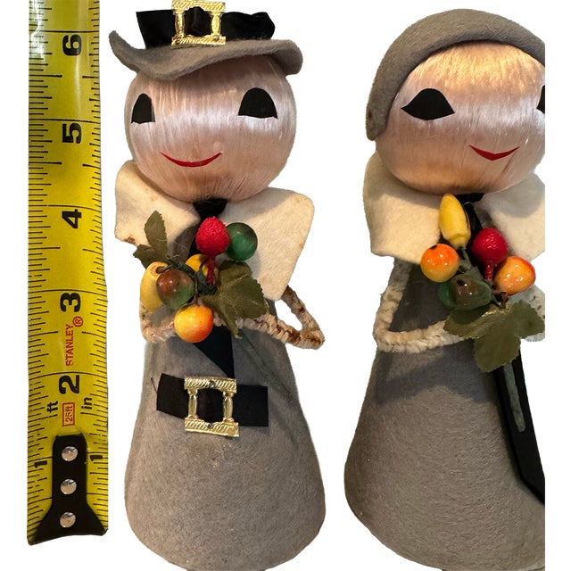 Textile Mid-Century Handmade Folk Art Pilgrim Thanksgiving Figures—a Pair For Sale - Image 7 of 8