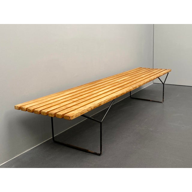 Model 400 Bench by Harry Bertoia for Knoll International, USA, 1960s, in Good conditions. Designed 1960 to 1969 I have...