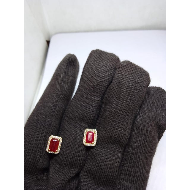Modern Natural Ruby 1.96cts & Diamond 0.30cts Earring in 18k Yellow Gold For Sale - Image 3 of 8