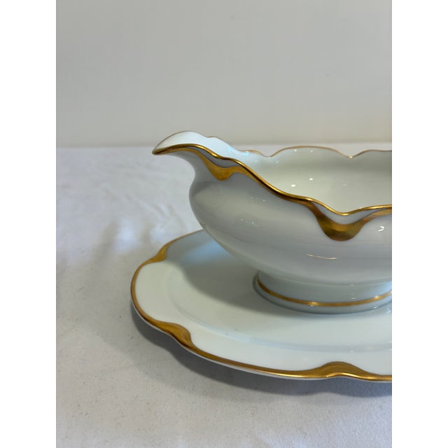Antique Haviland & Co. Limoges Gold Rim Gravy Boat With Attached Underplate, France For Sale In Oklahoma City - Image 6 of 12