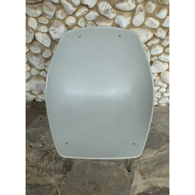 Gray Coquillage Chair by Pierre Guariche for Meurop, 1960s For Sale - Image 6 of 14