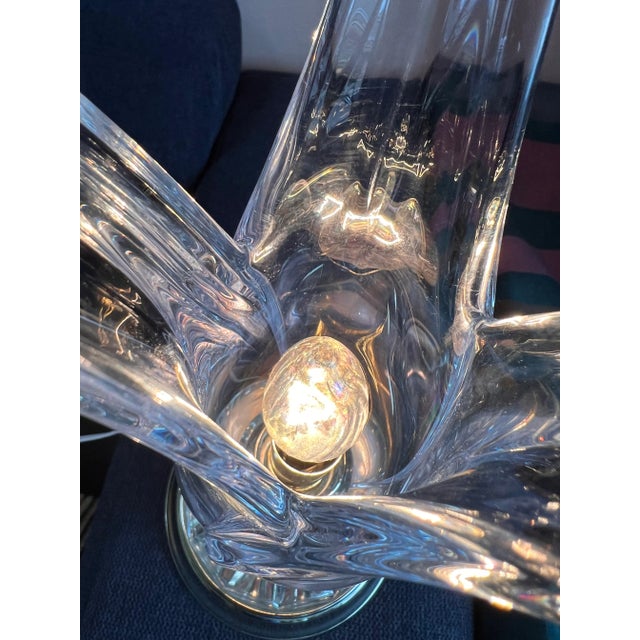 1980s Vintage French Crystal and Brass Table Lamp For Sale In Salt Lake City - Image 6 of 8