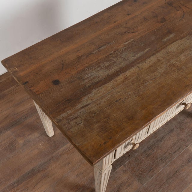 Early 19th Century 19th Century Original Painted Swedish Pine Side Table Console For Sale - Image 5 of 15