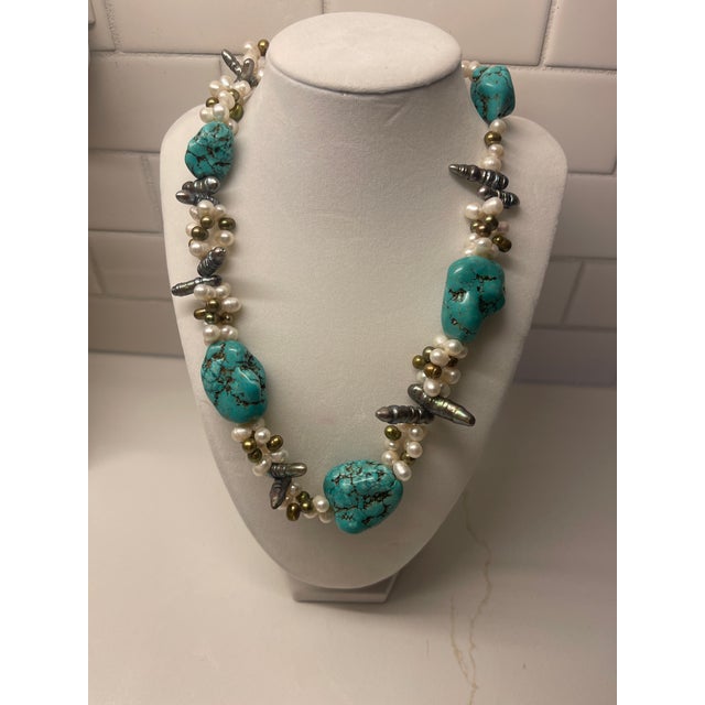 Traditional 1960s Single Strand Lg Chunky Turquoise Necklace For Sale - Image 3 of 4