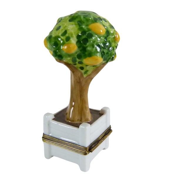 French 1980s Limoges Peint Main Orange Tree in Planter Trinket Box by Chamart Exclusif For Sale - Image 3 of 8