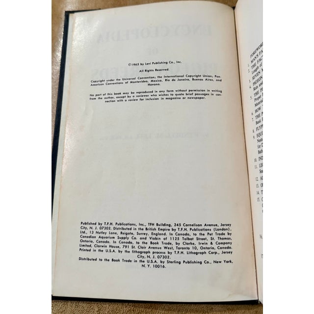 Blue Wendell M. Levi Encyclopedia of Pigeon Breeds Hardcover Illustrated 1965 For Sale - Image 8 of 8