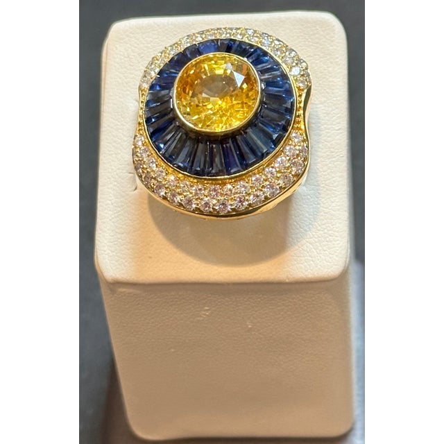 Gemstone GIA Certified 10Ct Natural Ceylon Yellow Sapphire, Blue Sapphire & Diamond Ring For Sale - Image 7 of 18