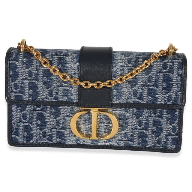 Contemporary Blue Denim Oblique 30 Montaigne East West Chain Bag For Sale - Image 3 of 10