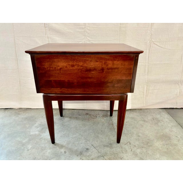 Description: Willet Transitional Mid Century Modern 2 Drawer Cherry Nightstand. Very Good to Excellent Condition. Original...