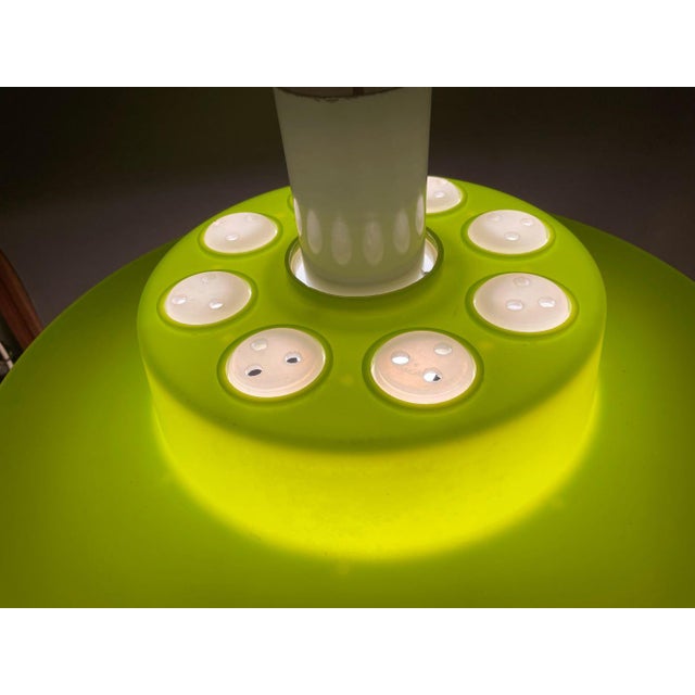 Large Space Age UFO Lamp in Green Acrylic, 1970s For Sale - Image 6 of 12