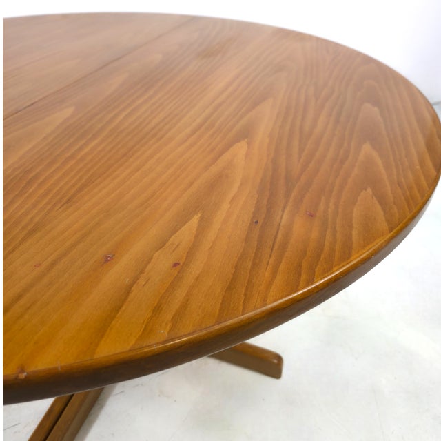 Vintage Chairs in Velours and Table from Thonet, 1970s, Set of 7 For Sale - Image 9 of 12