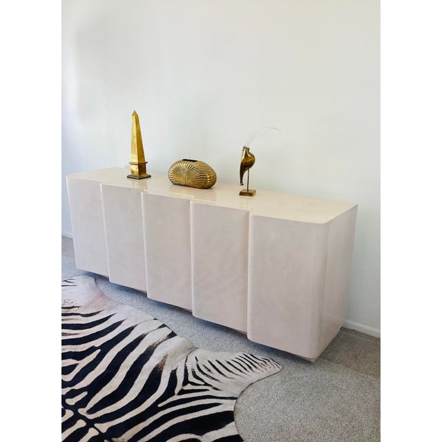 Vintage 1980s Post Modern Sculpted Front 5 Door Credenza Cabinet Hollywood Regency / Modern Style For Sale In Palm Springs - Image 6 of 15