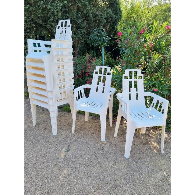 Mid-Century Modern Plastic Boston Stackable Garden Chair by Pierre Paulin for Henry Massonnet, 1980s For Sale - Image 3 of 18