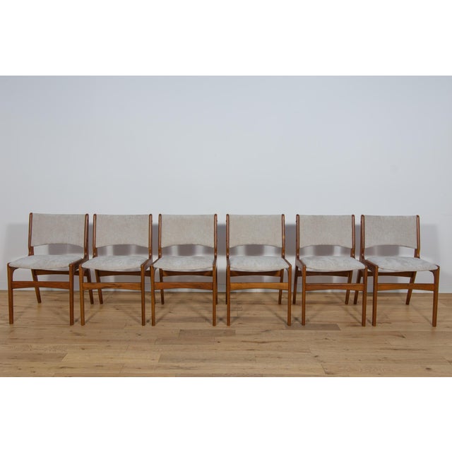 Mid-Century Modern Mid-Century Dining Chairs by Johannes Andersen, Denmark, 1960s, Set of 6 For Sale - Image 3 of 18