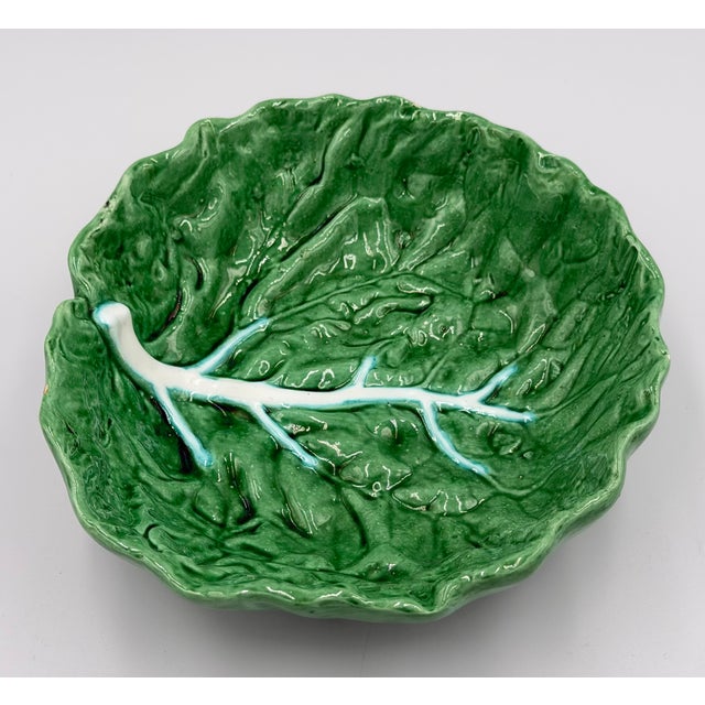 1940s Bordallo Pinheiro Cabbage Leaf Bowl Pressed Frog Mark Portugal Majolica 7.5" For Sale - Image 5 of 8