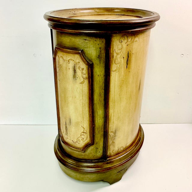 1980s Vintage Boho Chic Italian Maitland-Smith Style Hand Painted Oval Side Table Cabinet For Sale - Image 13 of 18