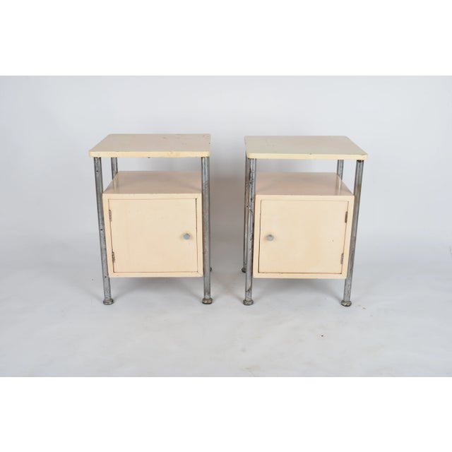 Pink Bauhaus Nightstands in Tubular Steel and Walnut from Vichr, 1930s, Set of 2 For Sale - Image 8 of 8
