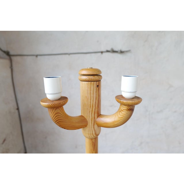 Wood Scandinavian Modern Sculptural Floor Lamps in Pine, Sweden 1970s, Set of 2 For Sale - Image 7 of 17