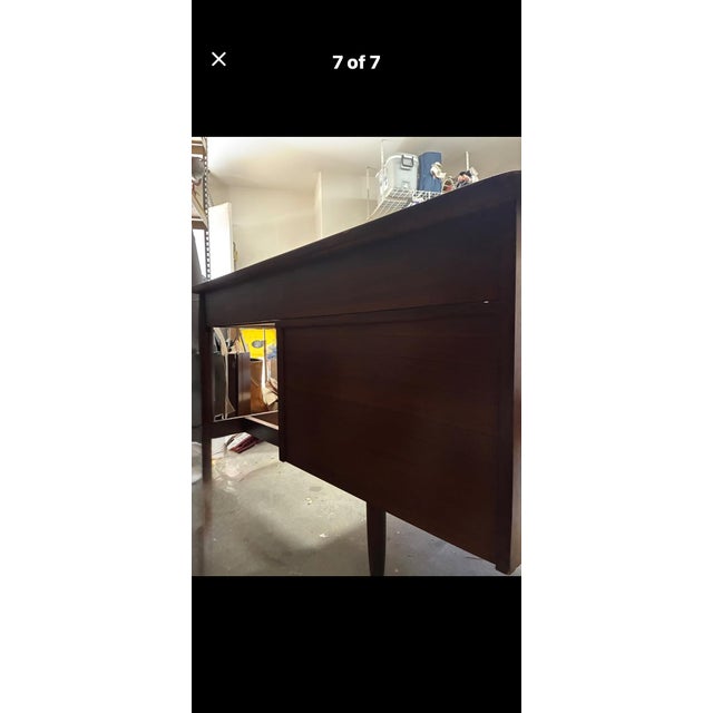 Wood 1950s Attributed to Hooker Furniture Mid Century Modern , Large Writing Desk in Walnut For Sale - Image 7 of 8