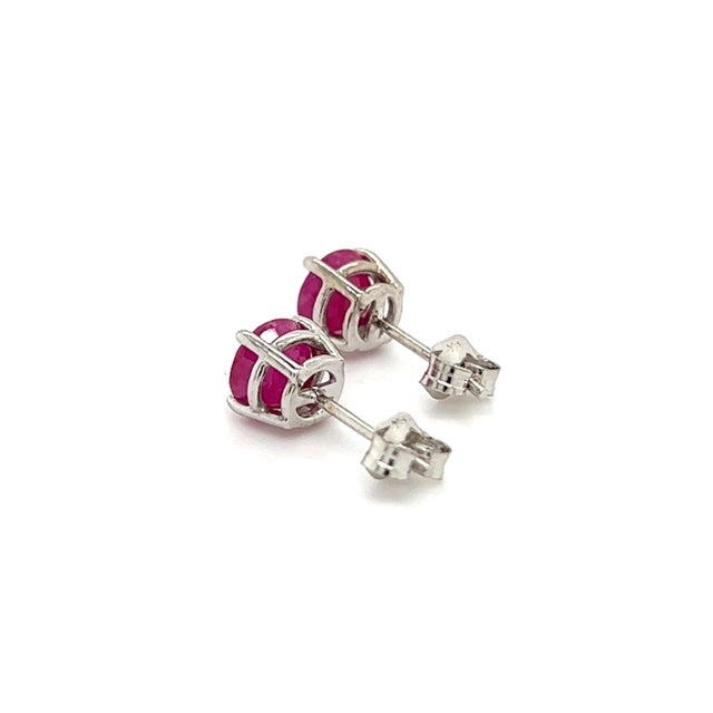 2010s Natural Ruby Stud Earrings 14k Gold 1.91 TCW 1.28 Grams Certified For Sale - Image 5 of 11
