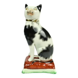 1920's Staffordshire Ware Wk (William Kent) England Cat on Cushion Figurine