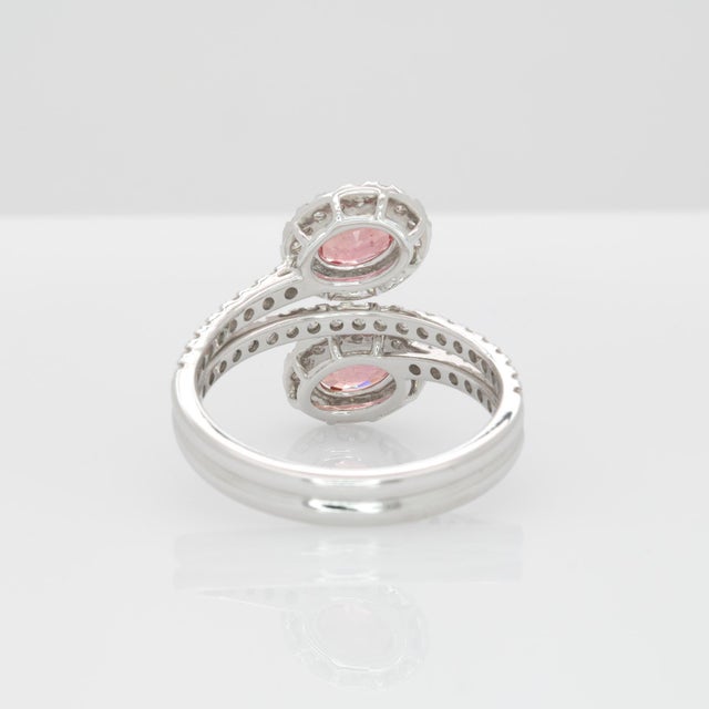 Metal 1.1Ct Padparadscha Sapphire Toi Et Moi Ring With Natural Diamonds Halo: 14k Gold, Size 6.75 For Sale - Image 7 of 8