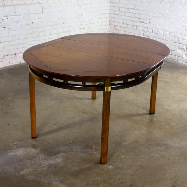 Mid-20th Century MCM to Campaign Style Round to Oval Expanding Dining Table Attributed to Tung Si Collection by Hickory Manufacturing For Sale - Image 6 of 18