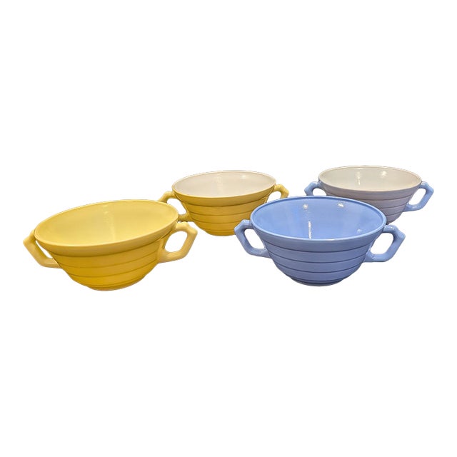 Vintage 1940s Hazel-Atlas "Moderntone" Platonite Pastel Handled Cream Soup Bowls - Yellow & Blue Set of 4 For Sale