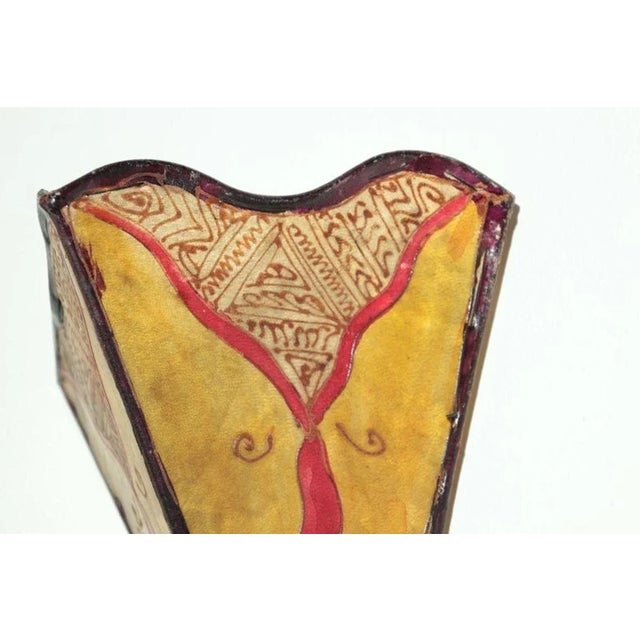 Vintage Moroccan Berber Hand-Painted Hide and Iron Fan-Form Wall Sconce, 1980 For Sale In Palm Springs - Image 6 of 14