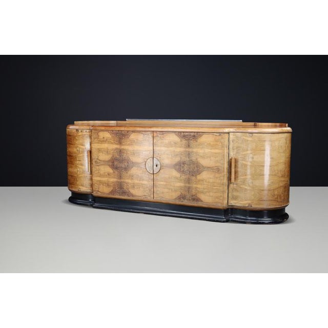 Art Deco Credenza in Walnut by Jindřich Halabala for Up Závody, Czechoslovakia, 1930 For Sale - Image 6 of 15