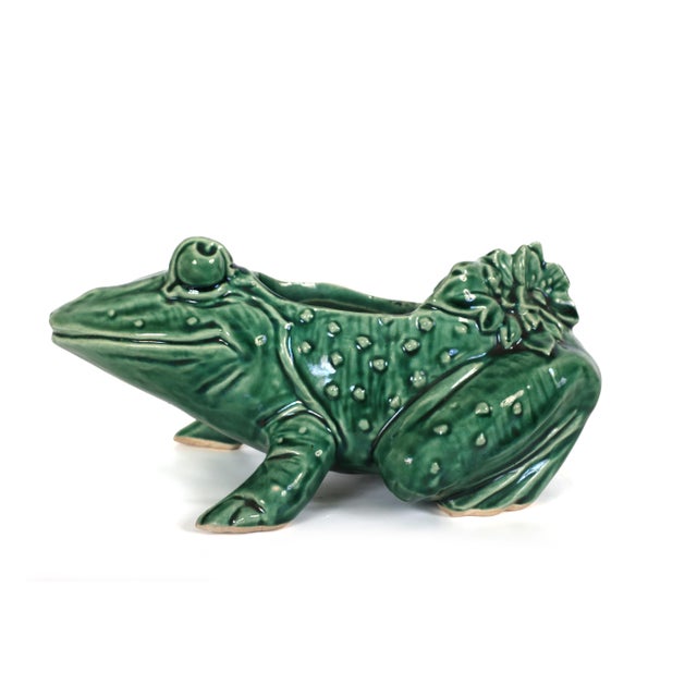 Mid-Century Modern Set of 3 Vintage McCoy Planters - Turtle and Frogs For Sale - Image 3 of 18