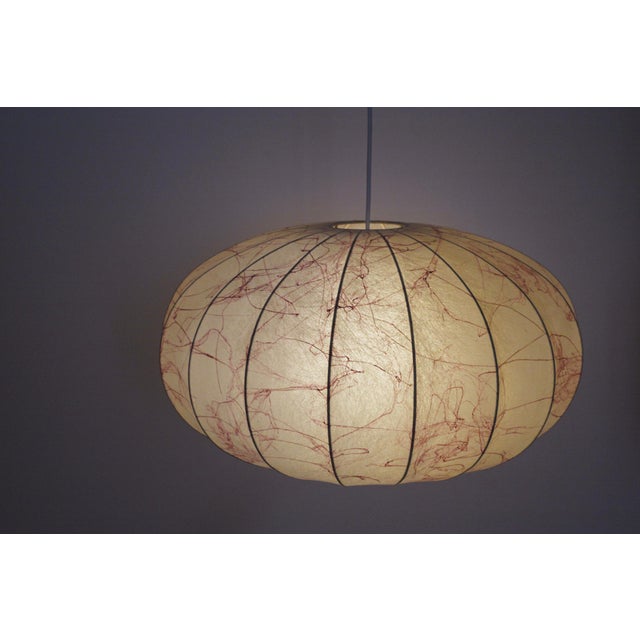 1960s Mid-Century Modern Italian Coccoon Pendant Lampshade in Resin, 1960s For Sale - Image 5 of 18