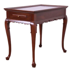 Ethan Allen Queen Anne Cherry Wood Tea Table or Occasional Side Table
