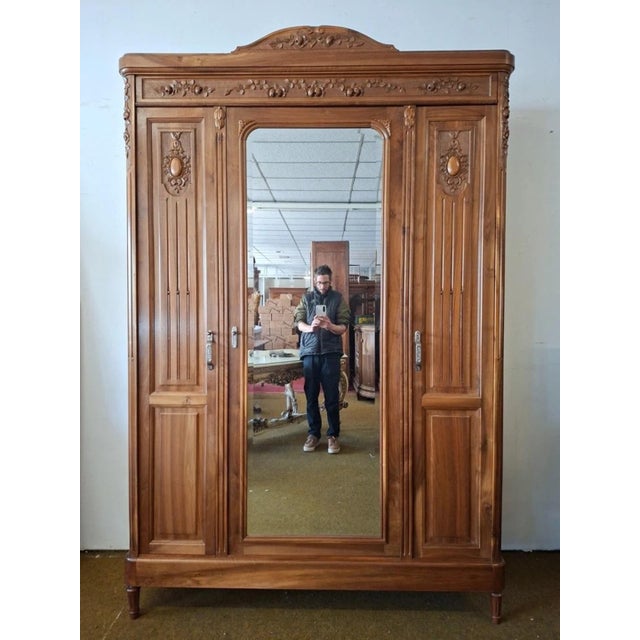Louis XVI Wardrobe in Walnut Wood For Sale - Image 9 of 9