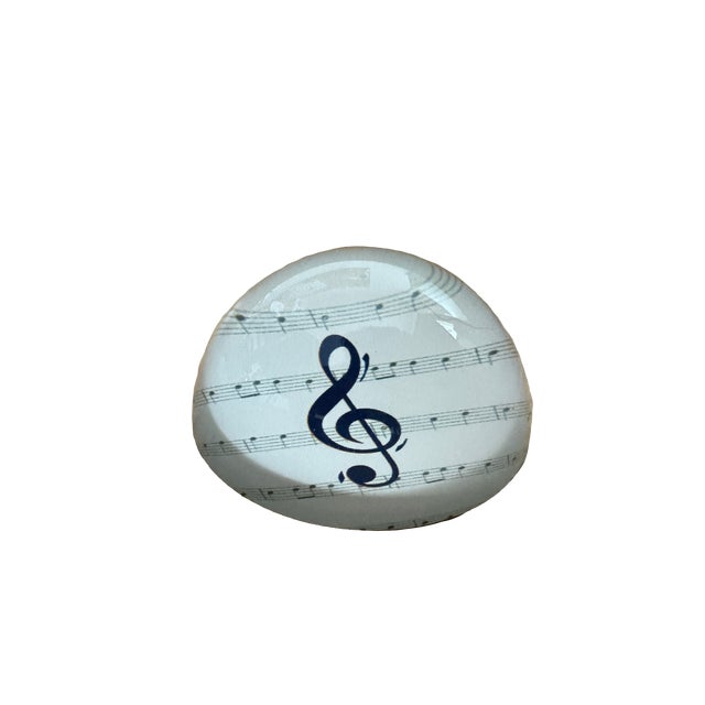 We decided to call this Paperweight Joy, as the partiture behind the treble symbol is an extract from Ode to Joy by Ludwig...