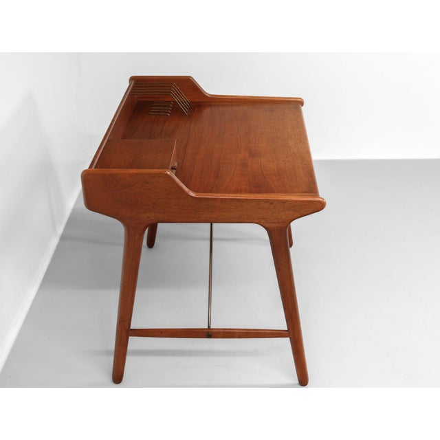 1950s Small Teak Desk by Svend Age Madsen for Knudsen & Son, 1950s For Sale - Image 5 of 17