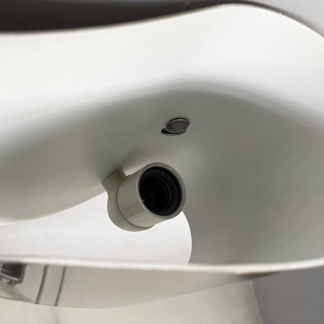 Mid-Century Modern Italian Steel Wall Lamp by Scarpa for Flos, 1960s For Sale - Image 13 of 18