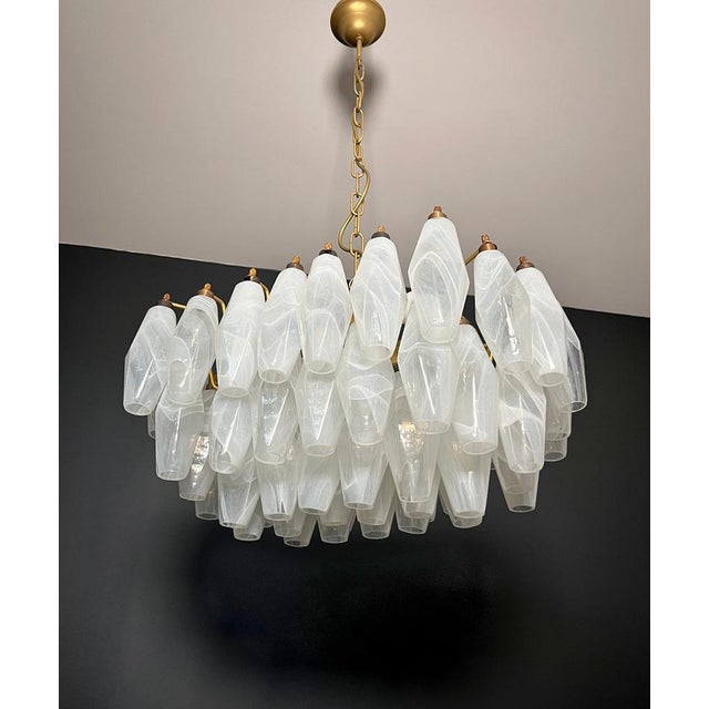 1990s Murano Poliedri Chandelier with White Alabaster Glasses by Carlo Scarpa For Sale - Image 5 of 18
