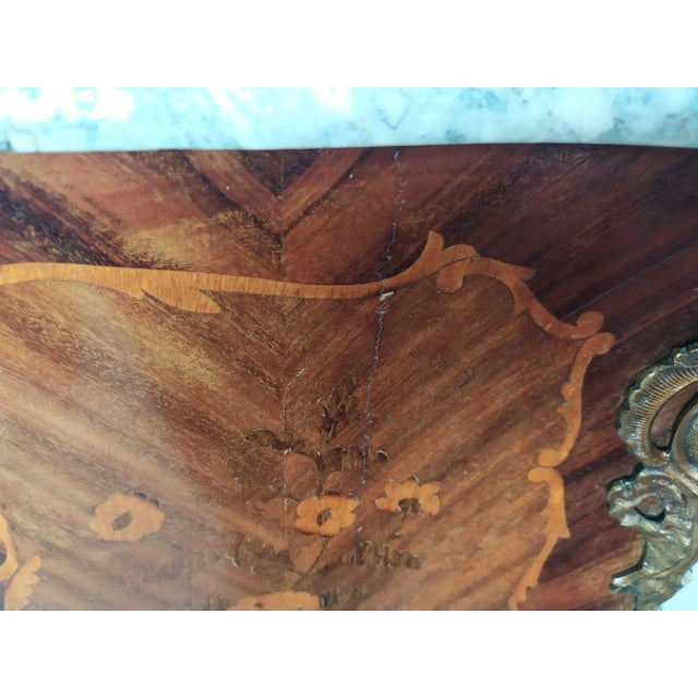 Louis XV Curved Chest of Drawers For Sale - Image 15 of 18