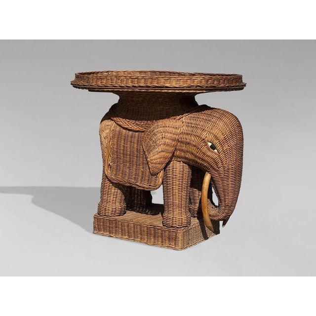1970s Italian Handwoven Wicker Elephant Shaped Side Table from Vivai Del Sud, 1970 For Sale - Image 5 of 10