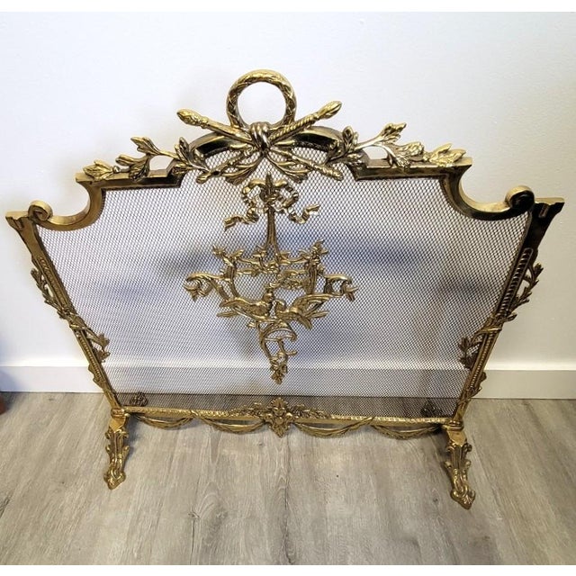 Metal Louis XV Style Brass Fireplace Screen With Birds & Garland Motifs, Italy 1960s–1970s For Sale - Image 7 of 9